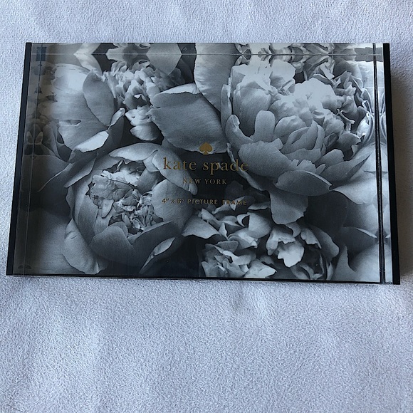 Kate ♠️ Spade 4” x 6” Contemporary Photo Frame♠️ - Picture 2 of 10